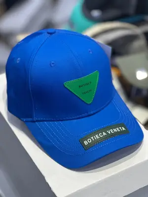 كاسكيطة بوتيكا فينيتا Bottega Veneta
