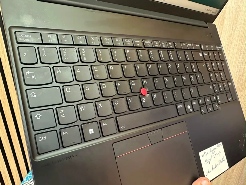 Laptop Lenovo européenne ThinkPad E16 Ryzen 5 16Go RAM 512Go SSD européenne