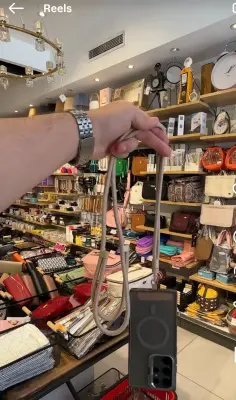 Laniére pour smartphone