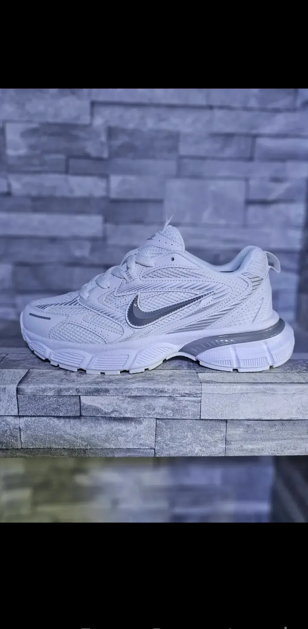 black Nike running