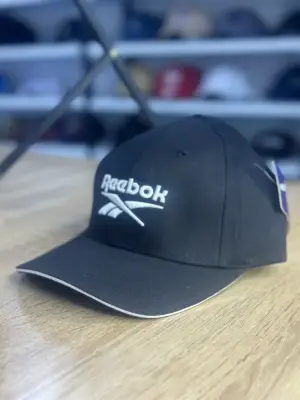 كاسكيطة ريبوك  Reebok