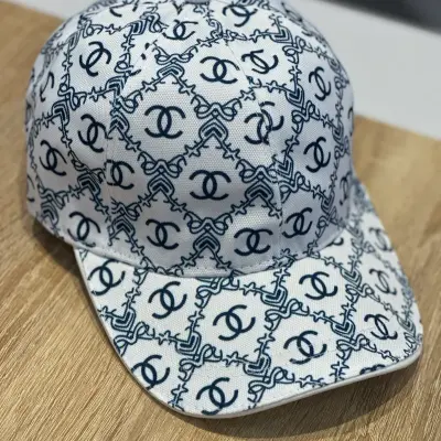 كاسكيطة شانال Chanel