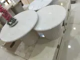 طاولة ارضية