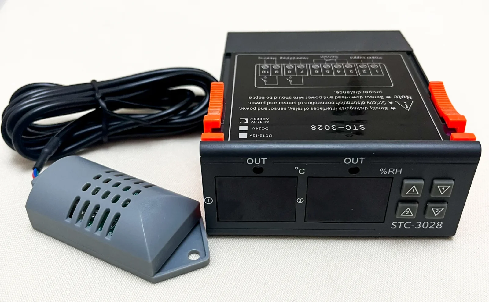 متحكم الحرارة والرطوبة STC-3028 Contrôleur de température et d'humidité