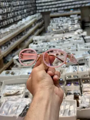 نظارات MIUMIU الوردية