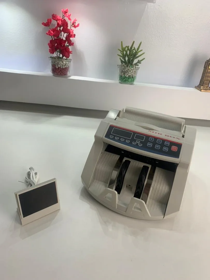 Compteuse Automatique de Billets avec Détection UV – آلة عد النقود الأوتوماتيكية مع كشف الأشعة فوق البنفسجية