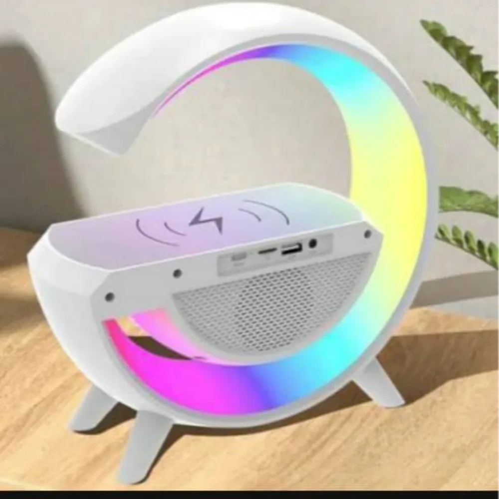 مكبر صوت بلوتوث 5.0 متعدد الوظائف بإضاءة RGB وشحن لاسلكي