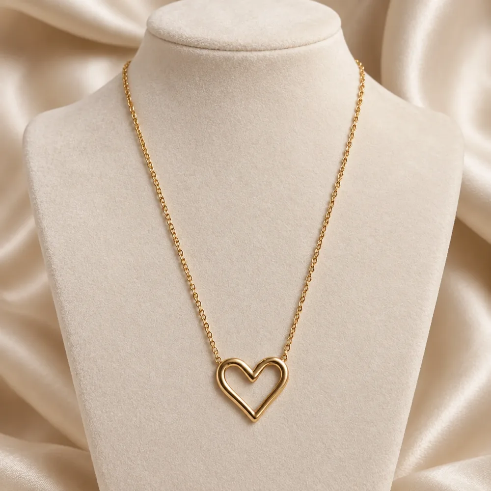 Collier cœur ajouré