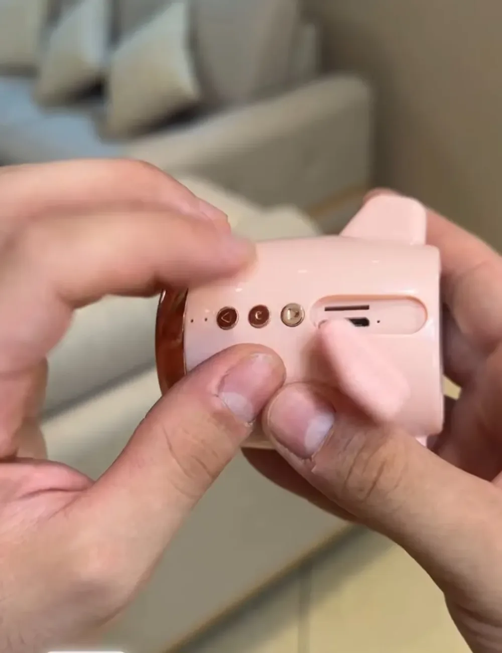 Mini bluetooth speaker