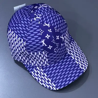 كاسكيطة لويس فويتون Louis Vuitton بنفسجي