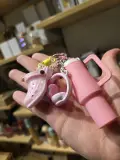 Porte-clés miniatures Tumbler, Crocs & Casque – Trio Lifestyle