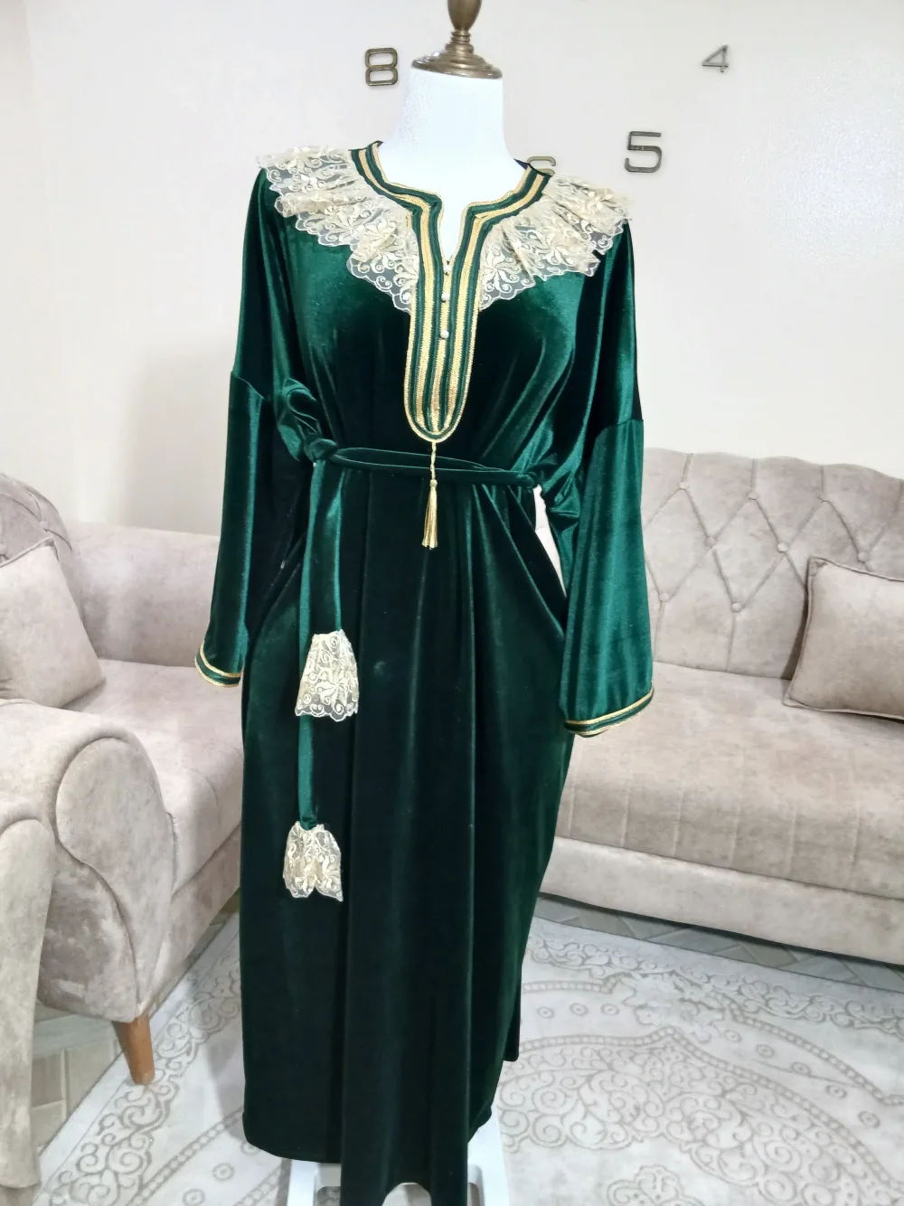 Djeba kadifa Royale – 2700 DA