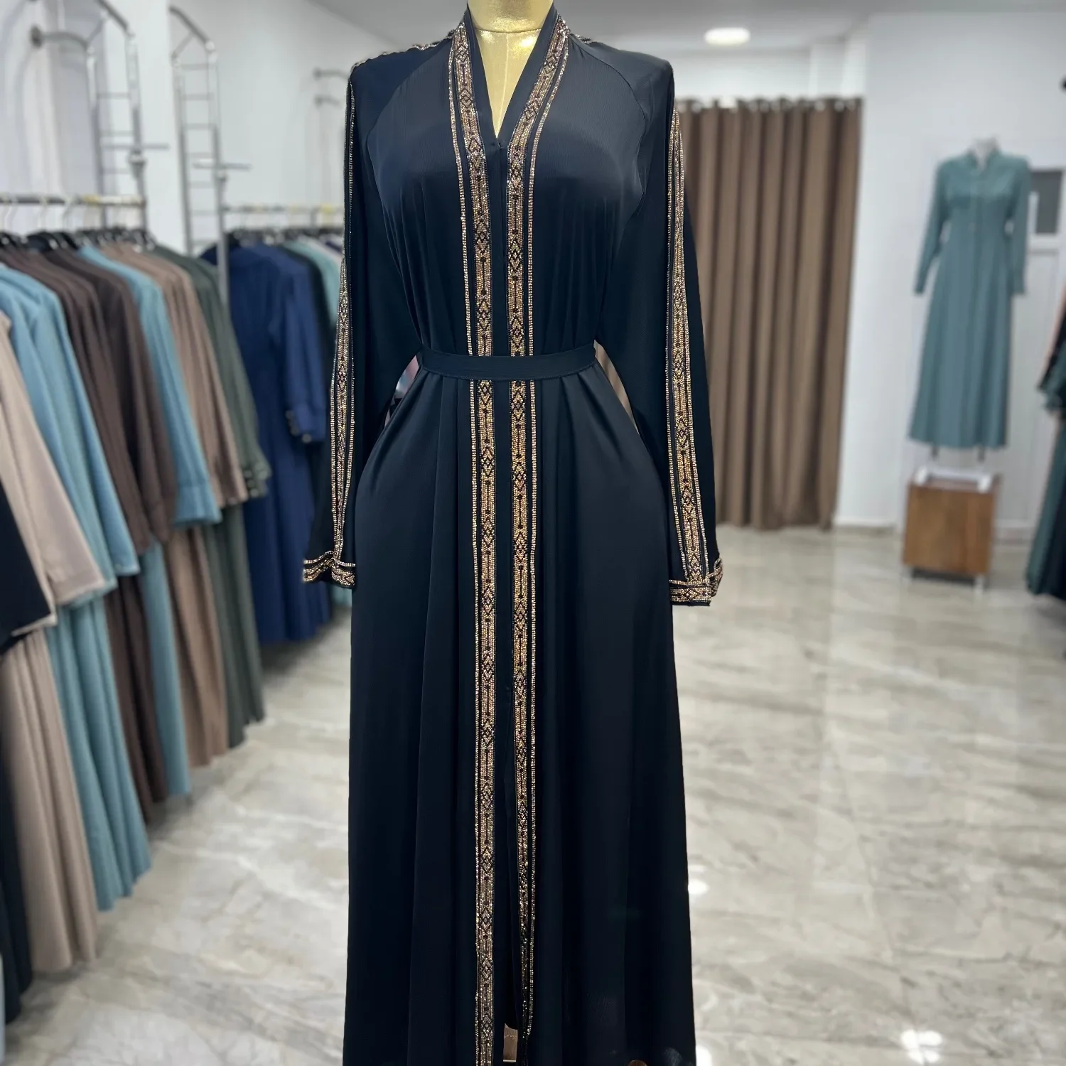 عباية دبي