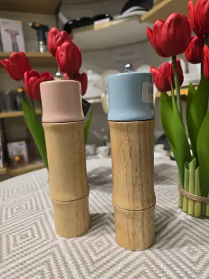 Moulin à Épices en Bois Style Bambou — Rose et Bleu