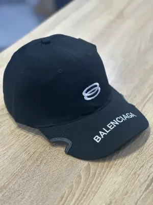كاسكيطة بالنسياغا Balenciaga
