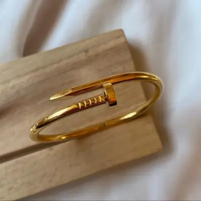 Cartier clou