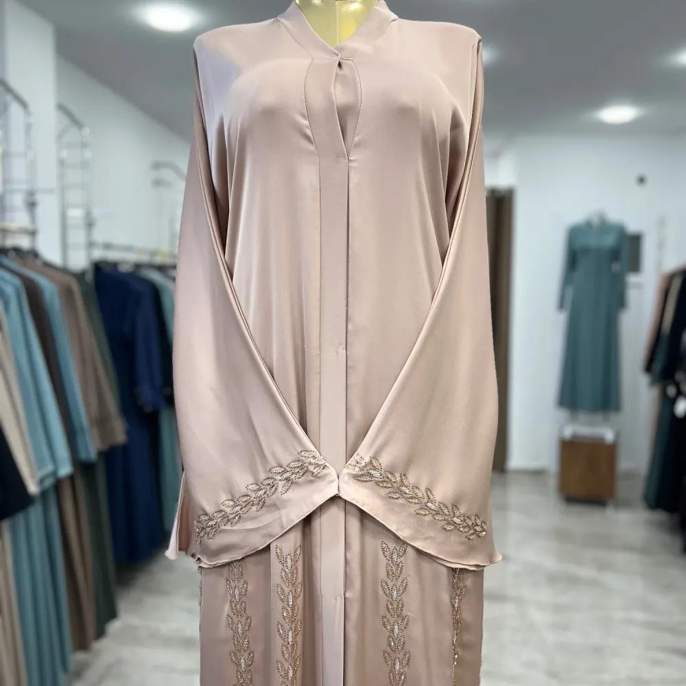 عباية دبي