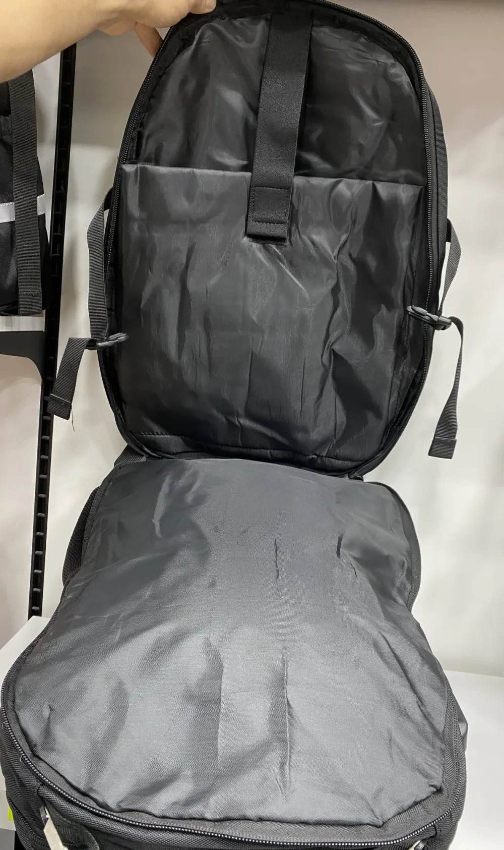 Sac à dos voyage 50L et ordinateur 17 pouces