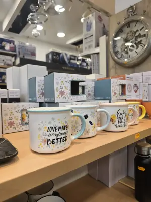 Mug en céramique fleuri "Camping Style" – Collection Botanique