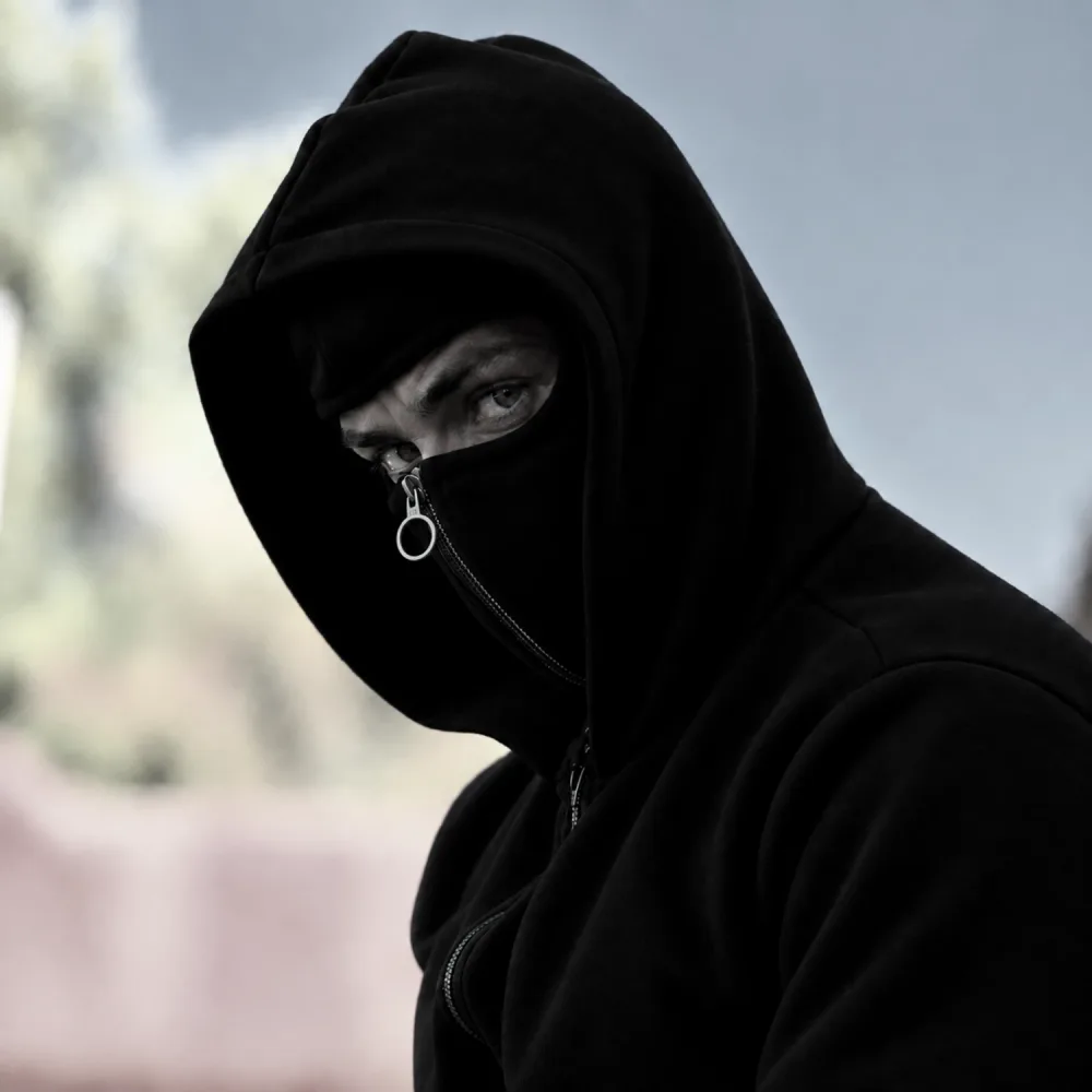 HOODIE NINJA الشبح نينجا الاصلي قطني قلاسي من خارج بملمس ناعم ومقطن وسخون من داخل للشباب لون اسود
