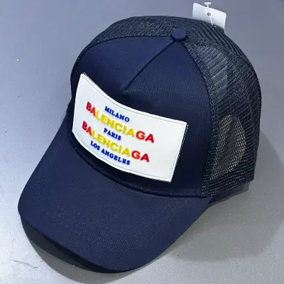 كاسكيطة بالنسياغا Balenciaga ازرق