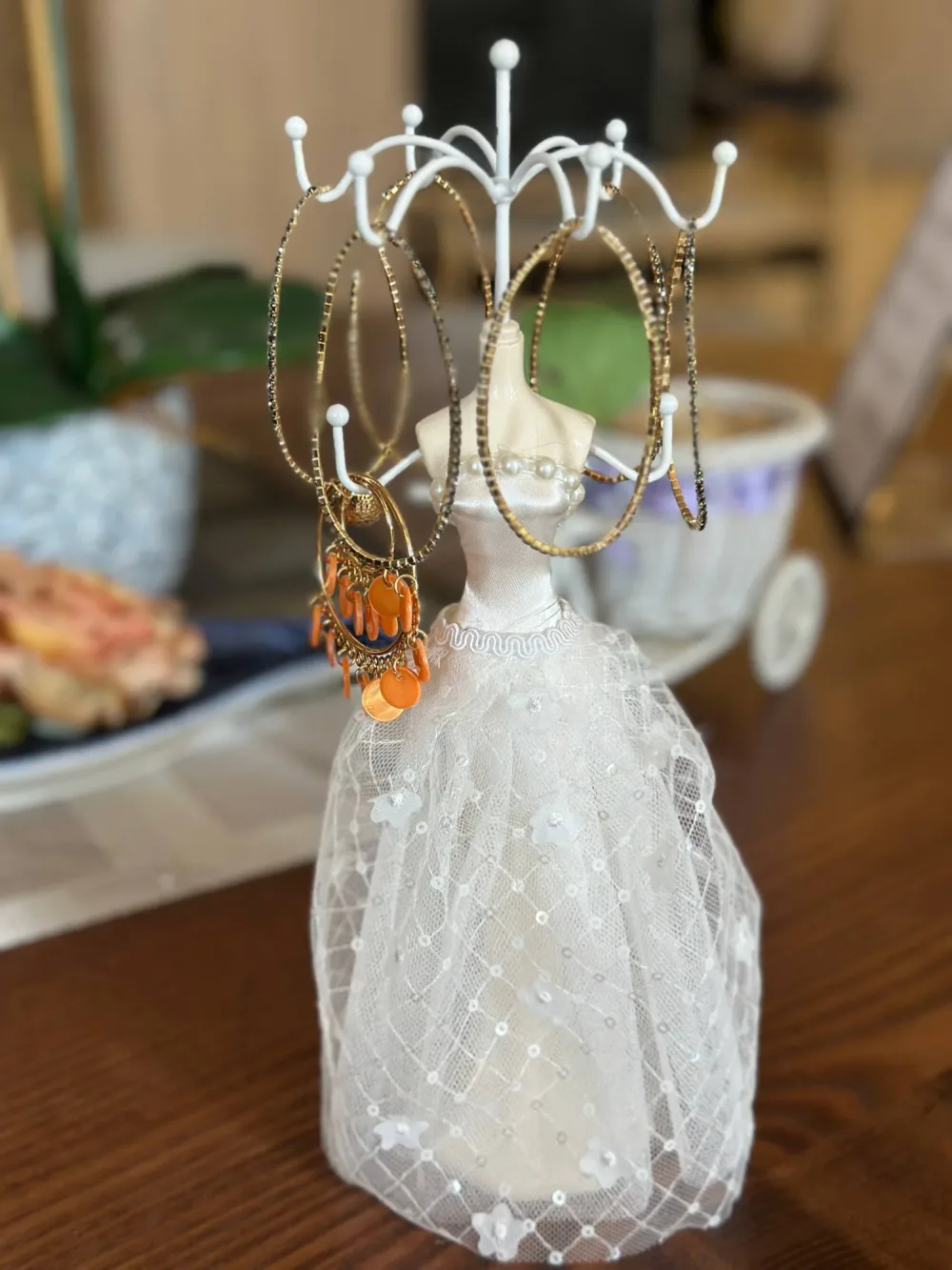 Présentoir à Bijoux Poupée Élégante