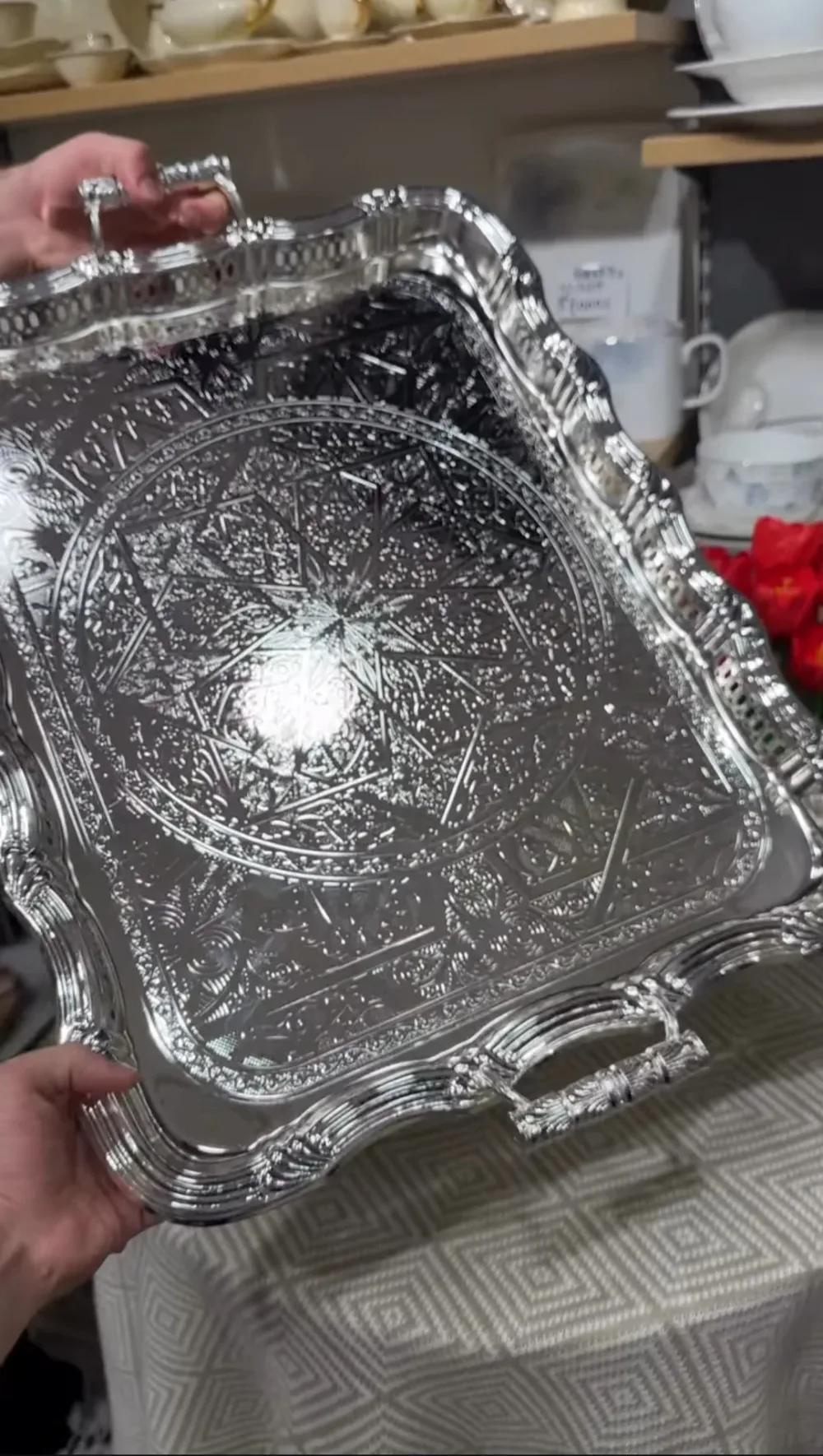 PLATEAUX ARGENTÉ AVEC MOTIF