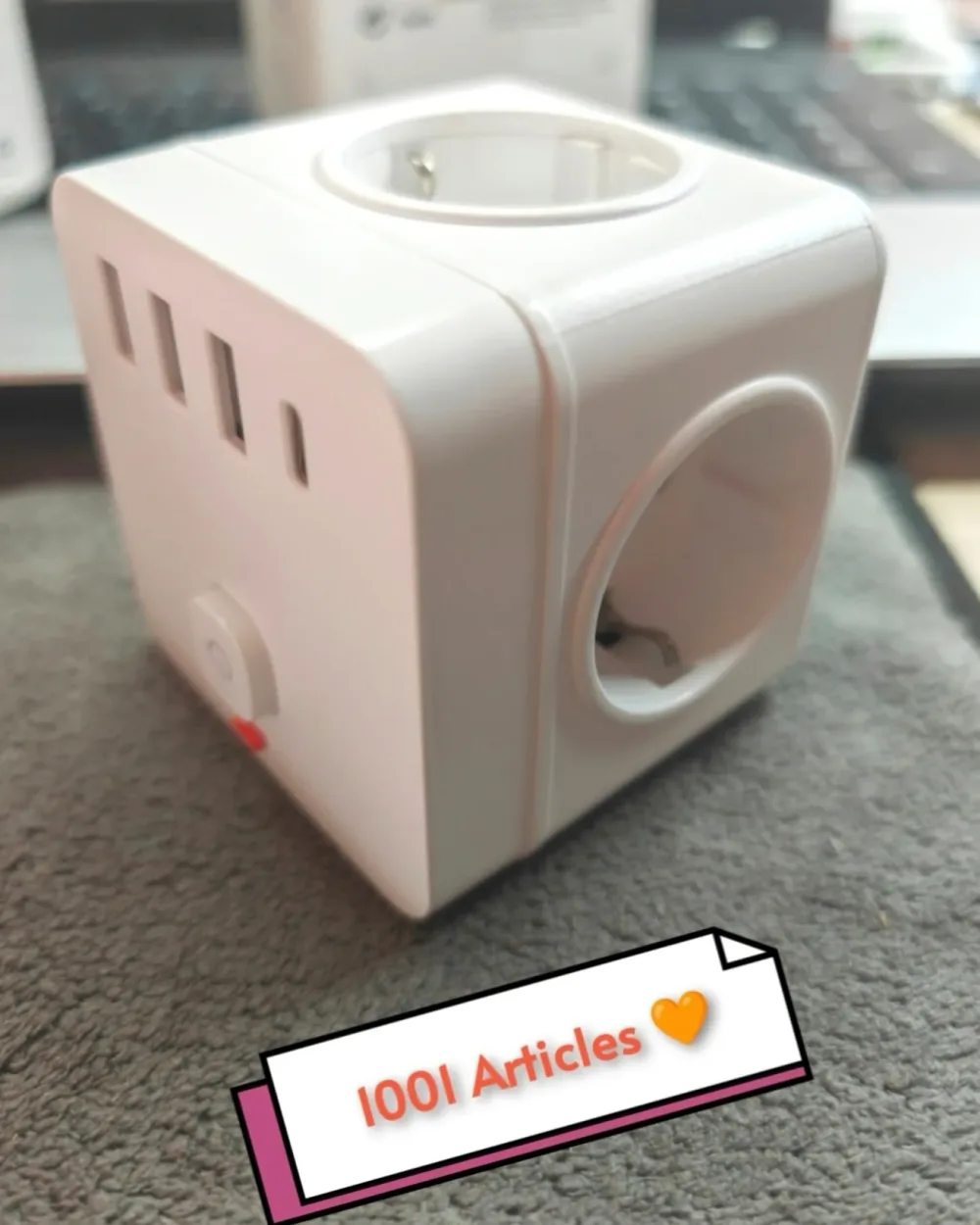 Multiprises 7 en 1 - Cube Power Strip Avec Protection de Surintensité