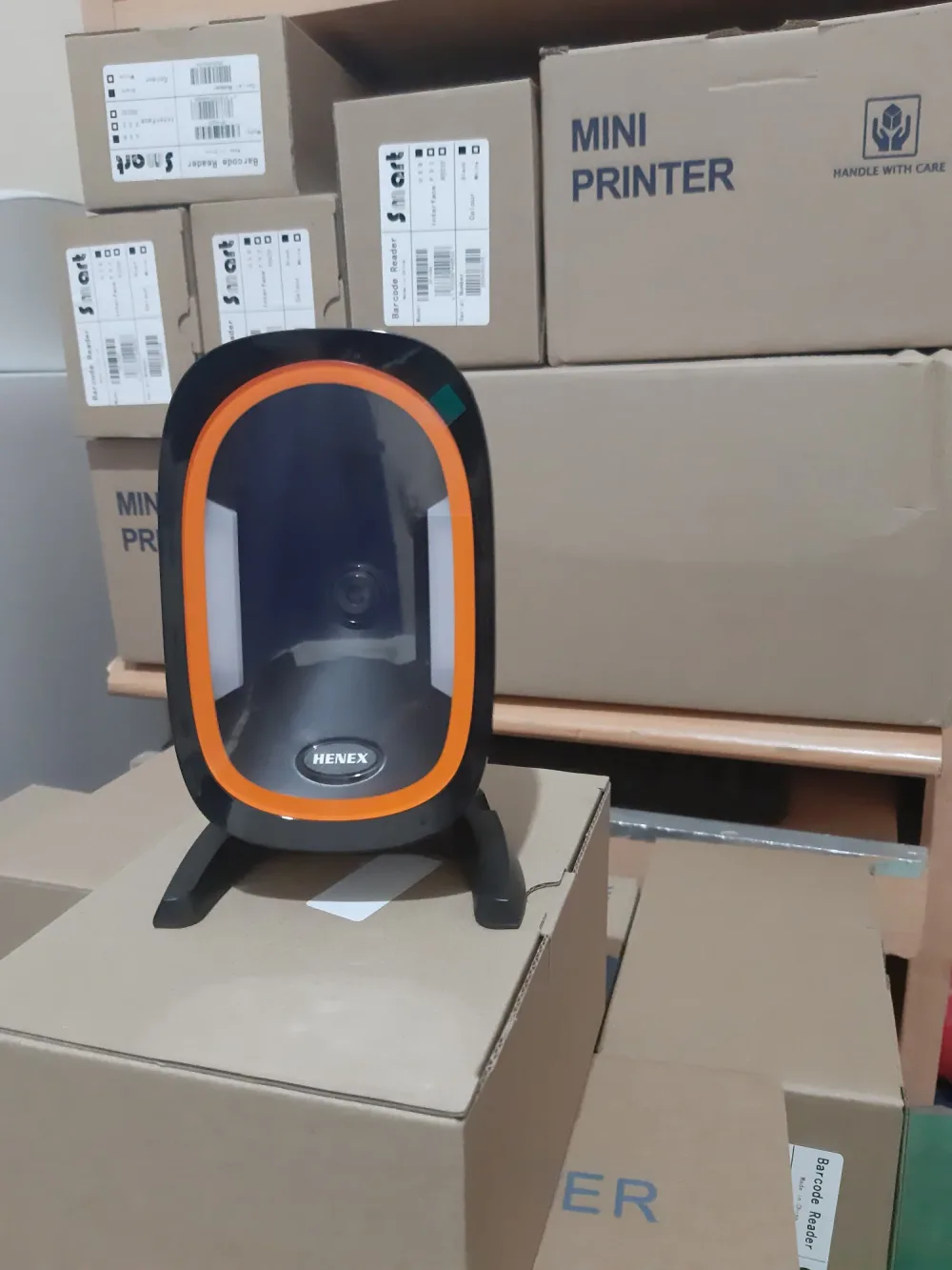 قارئ كود بار HENEX H666