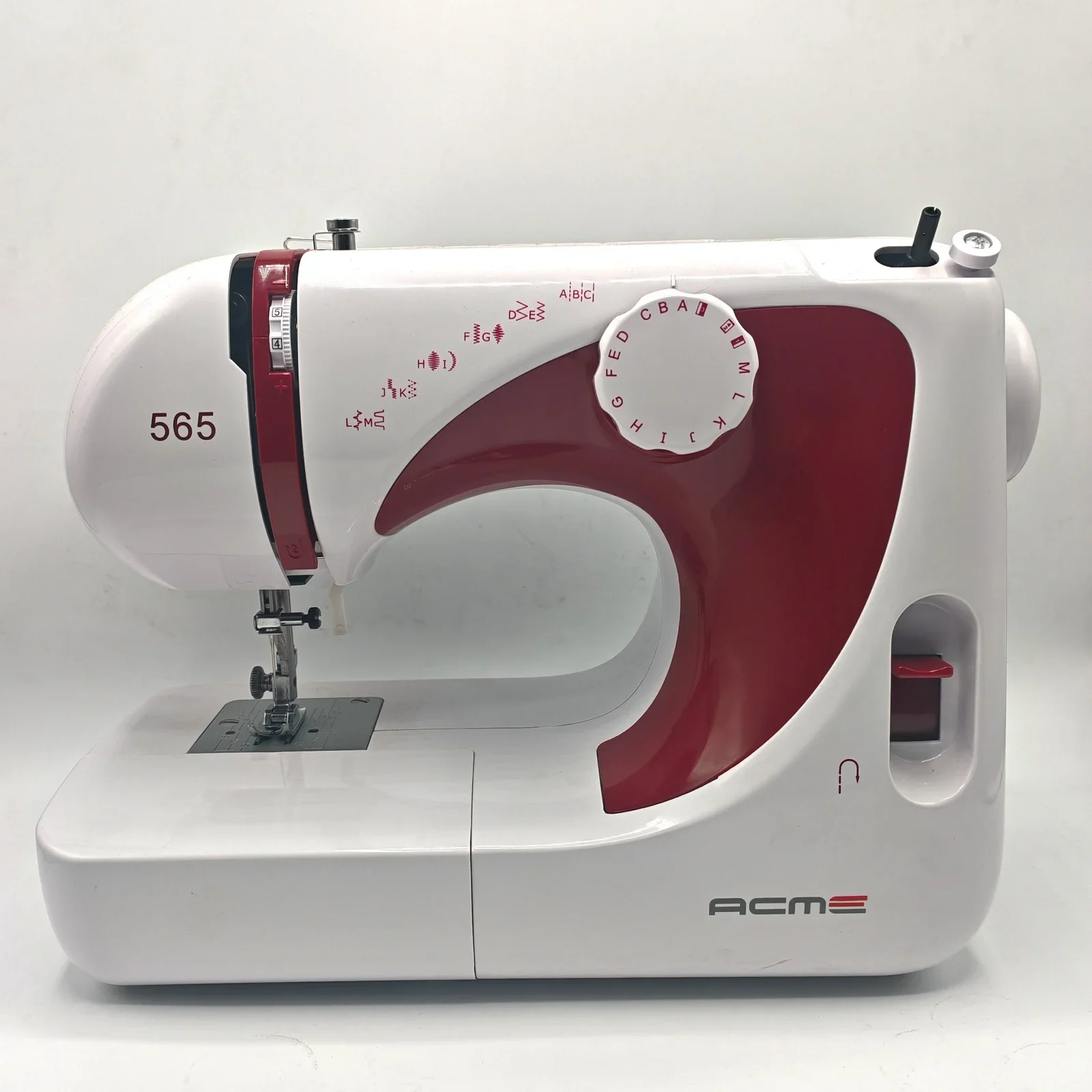 Machine Portative ACME 565