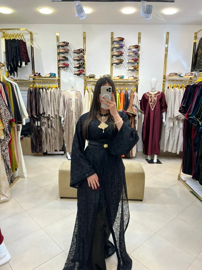 CAFTAN EN DENTELLE