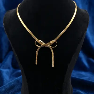 COLLIER NOEUD EN ACIER INOXYDABLE