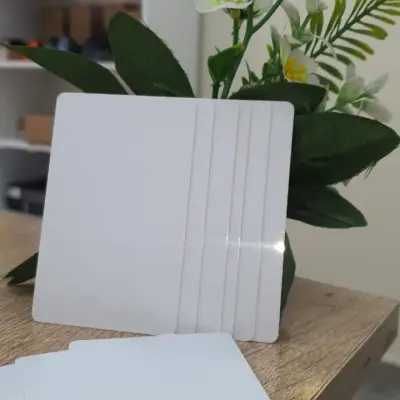 (CARTE PVC  (BOITE 250 CARTES