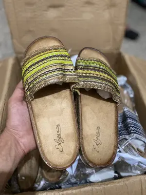 كلاكات نساء قوة