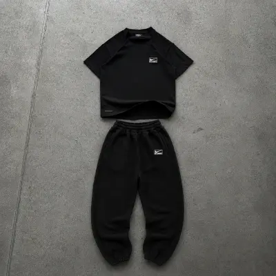 Ensemble Nike x Stussy