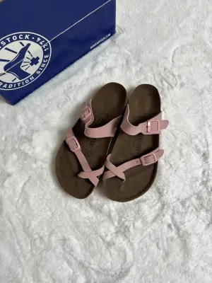 BIRKENSTOCK MAYARI 👣