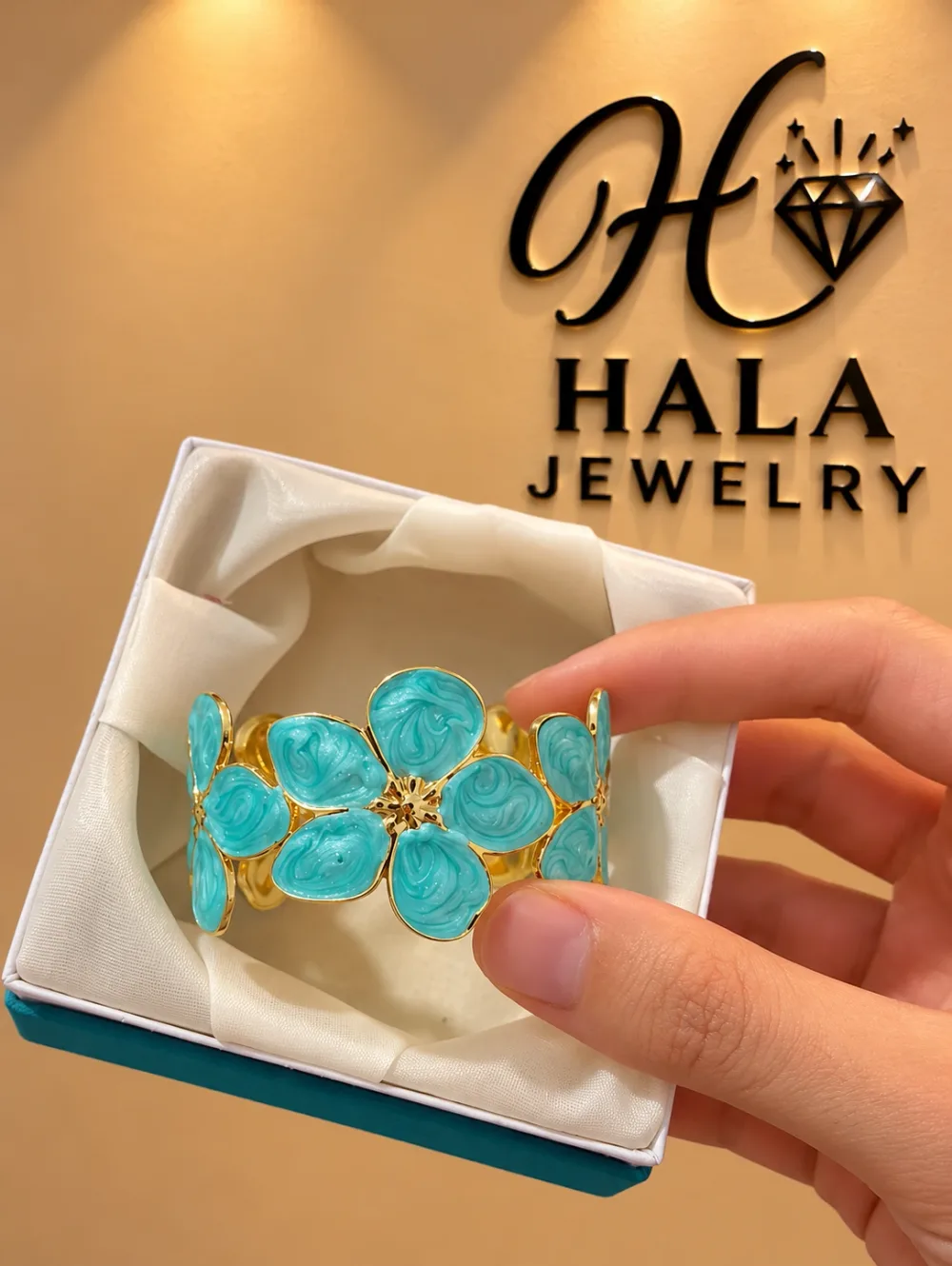 flora bracellet