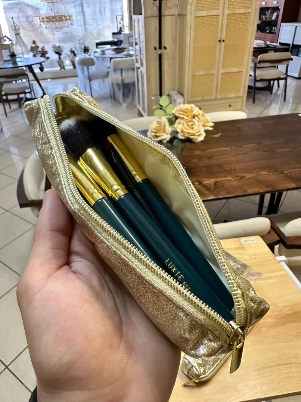 Trousse de Maquillage Pailletée Dorée