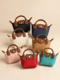 Mini sac cabas porte-clés en cuir grainé