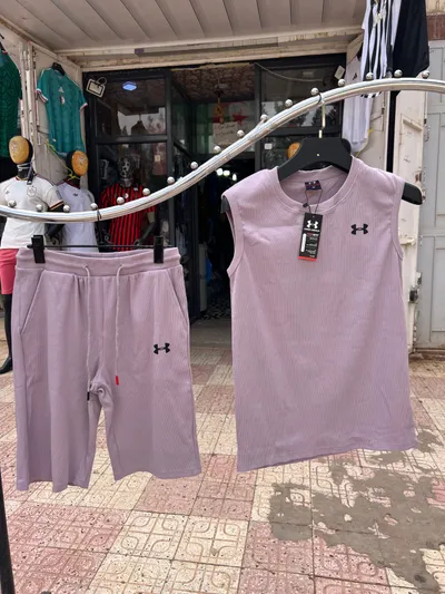 البسة رياضية