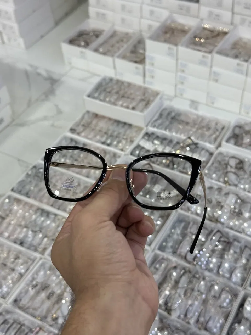 نظارات نسائية طبية