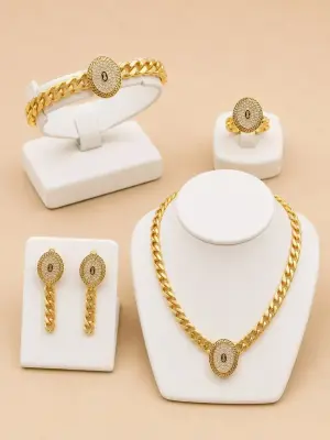 ​Parure de Bijoux "Blason Couture" (4 Pièces) – Maille Gourmette & Médaillons Pavés