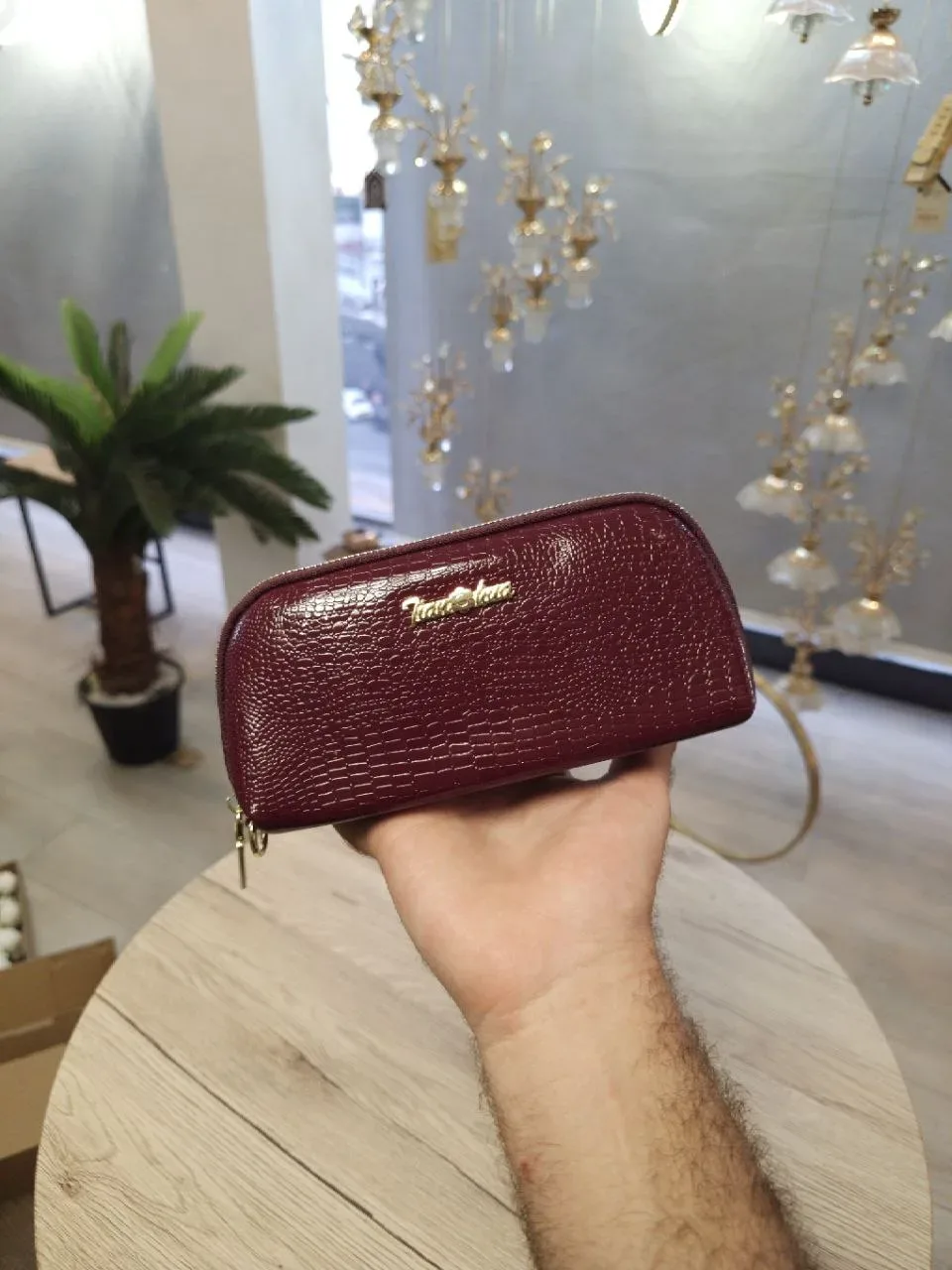 💄 Trousse de Maquillage Cuir Croco Vernis – Multicolore