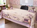 غطاء مكتب المعلمة