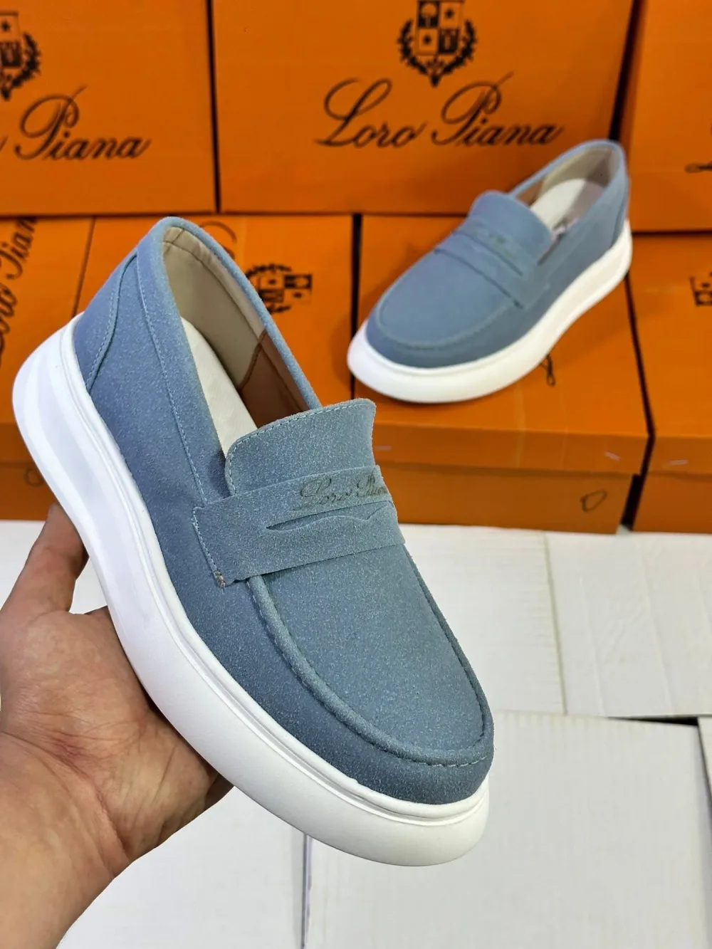 Loropiana