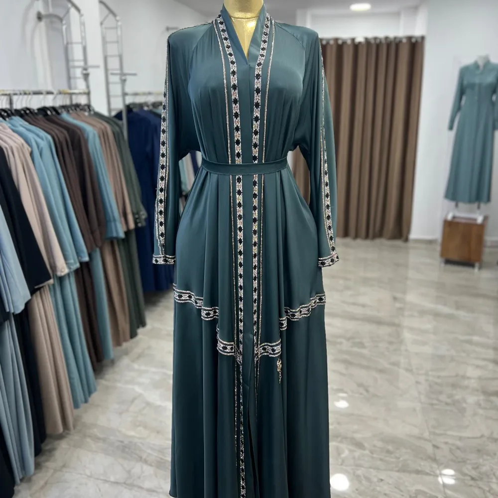 عباية دبي