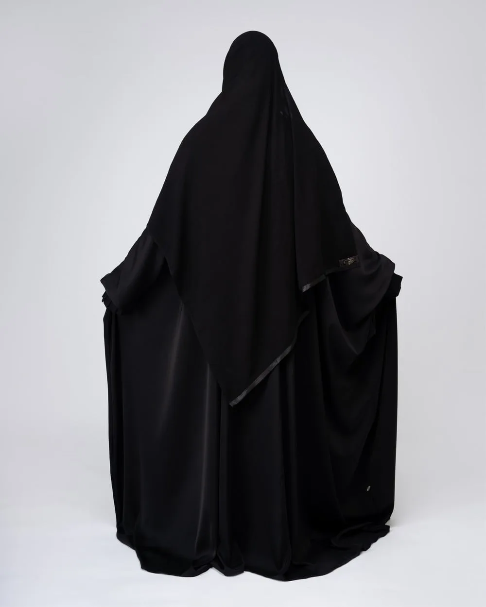 عباءة لين