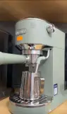 De'Longhi Dedica machine a café