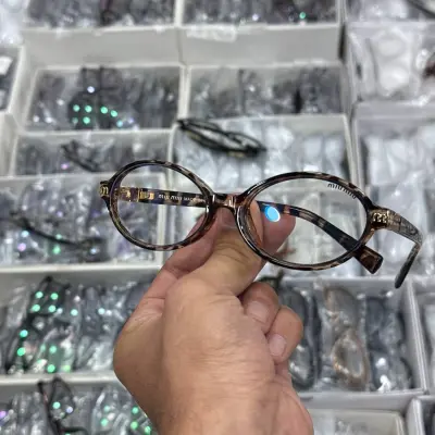 نظارات MIU MIU الطبية