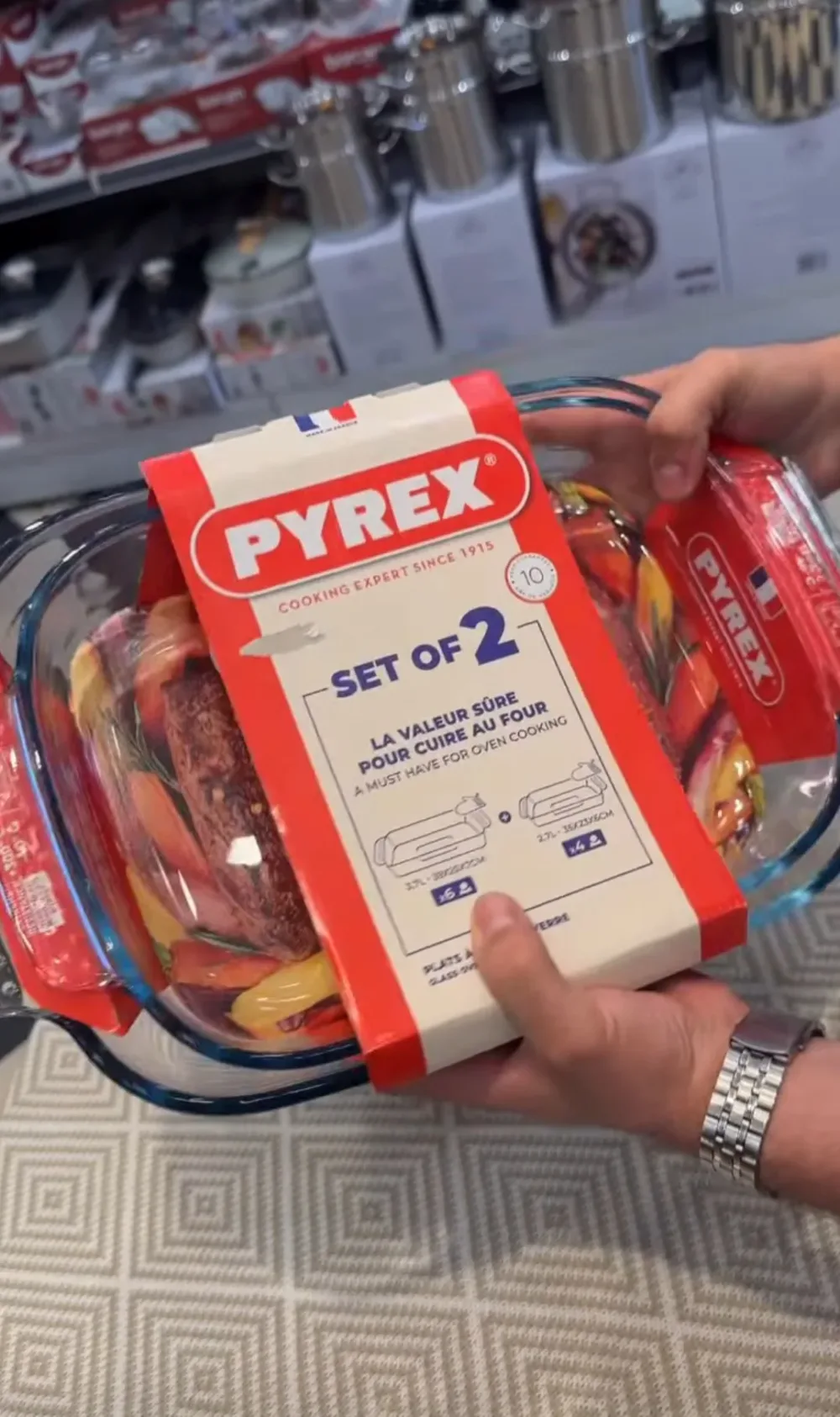 Plat a four de la marque pyrex